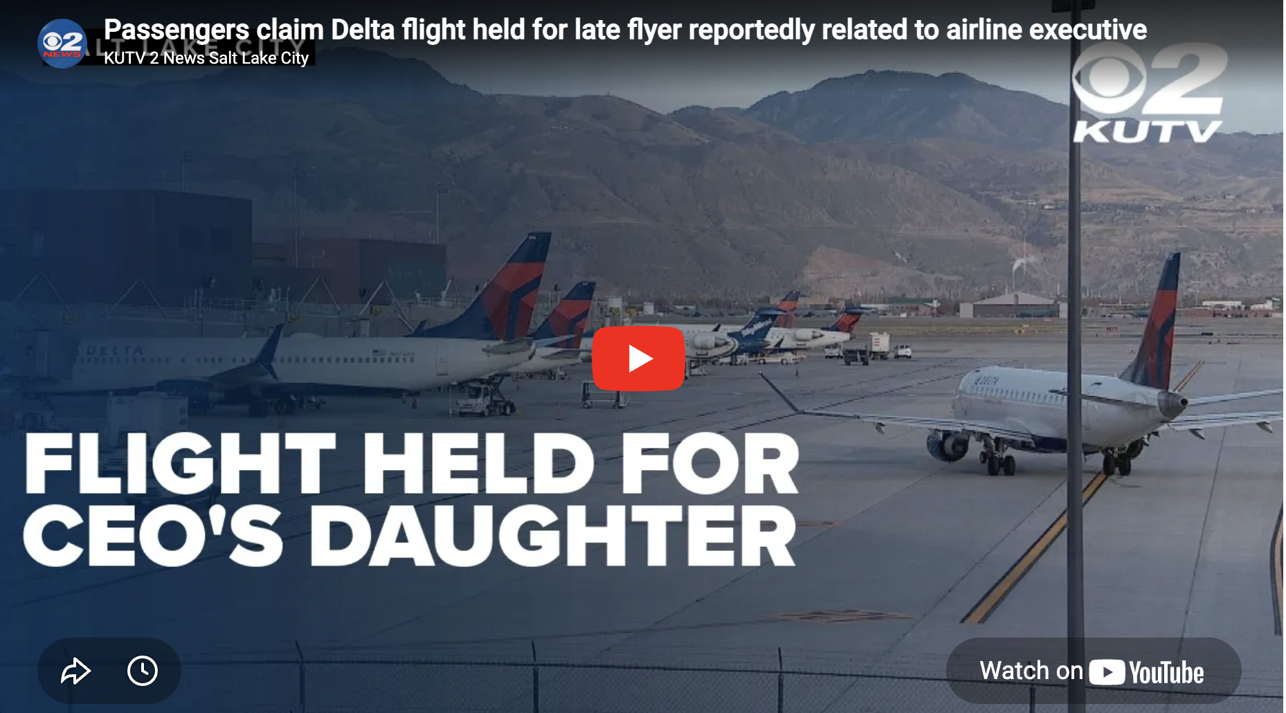 Passengers claim Delta flight held for late flyer reportedly related to airline executive